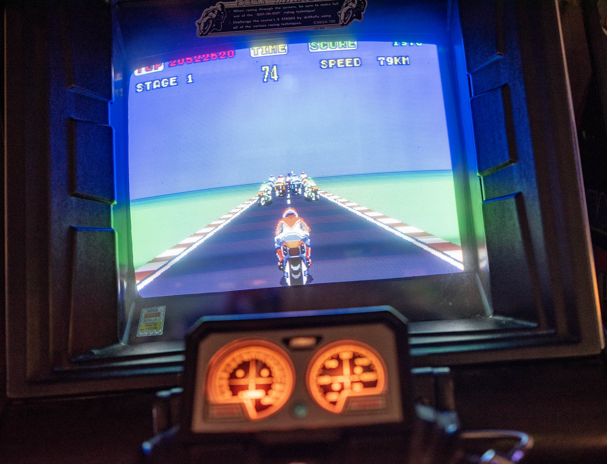 Hang-On gameplay action shot