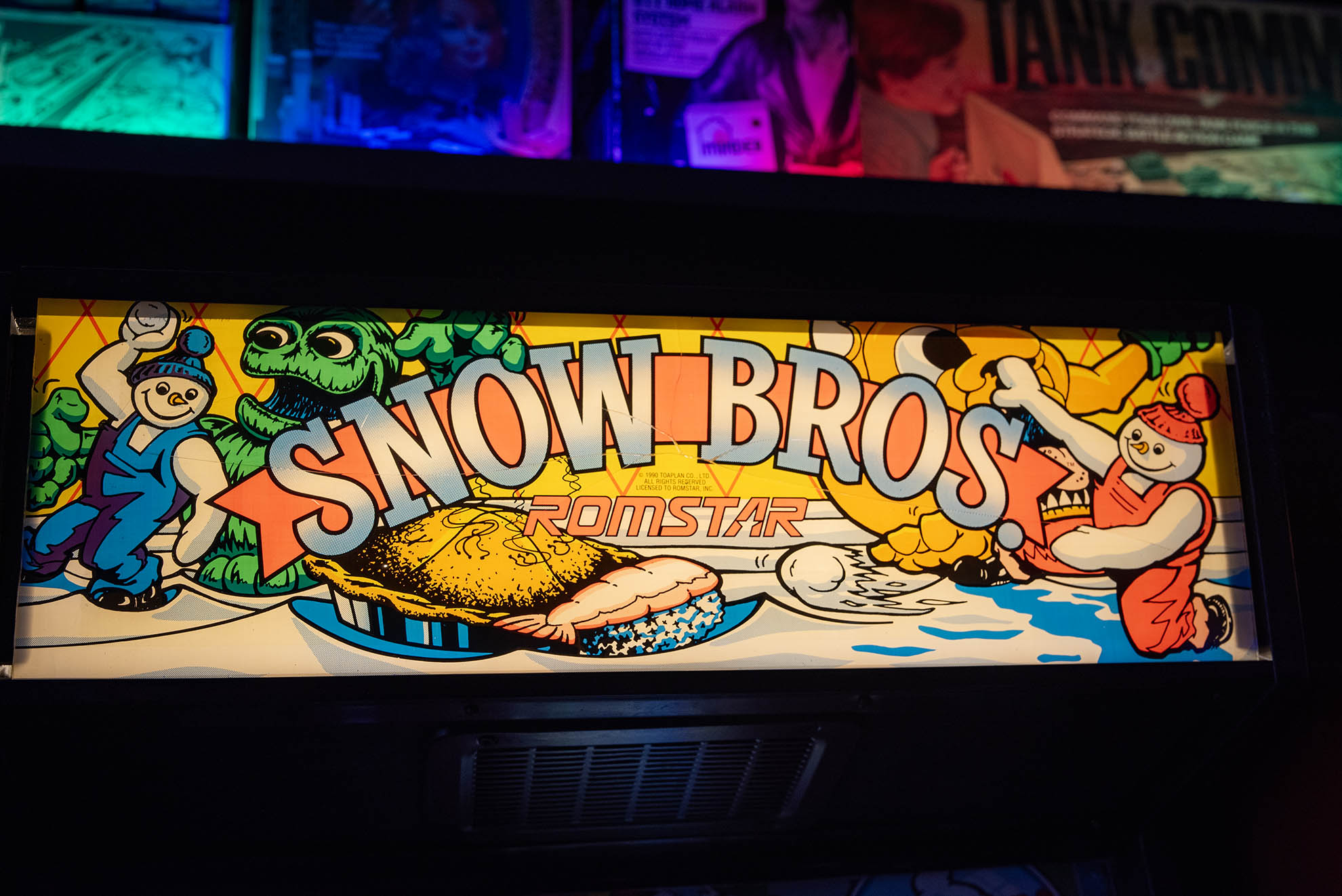 Snow Bros arcade cabinet in action