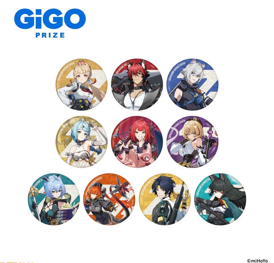 Big acrylic stands featuring 10 ZZZ characters