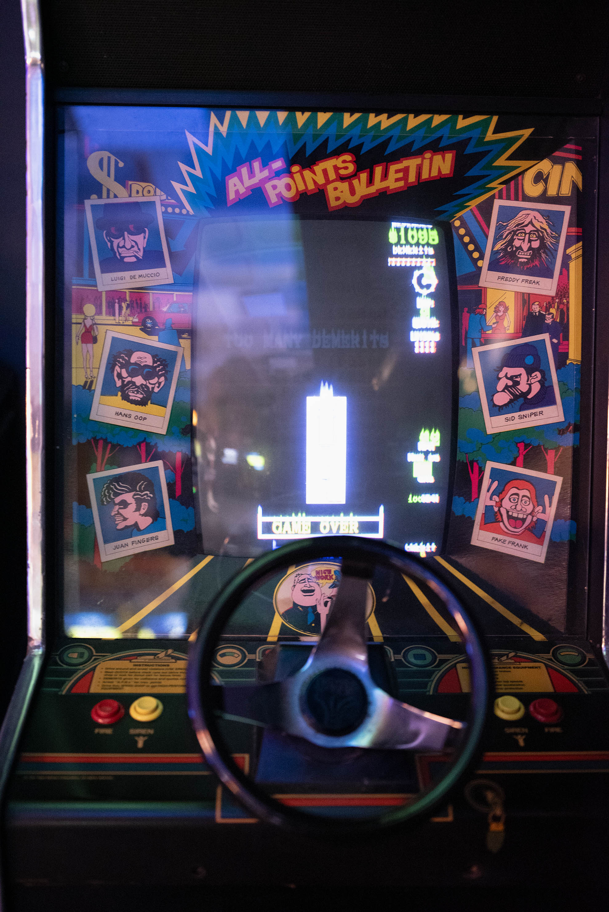 APB arcade cabinet with police lights