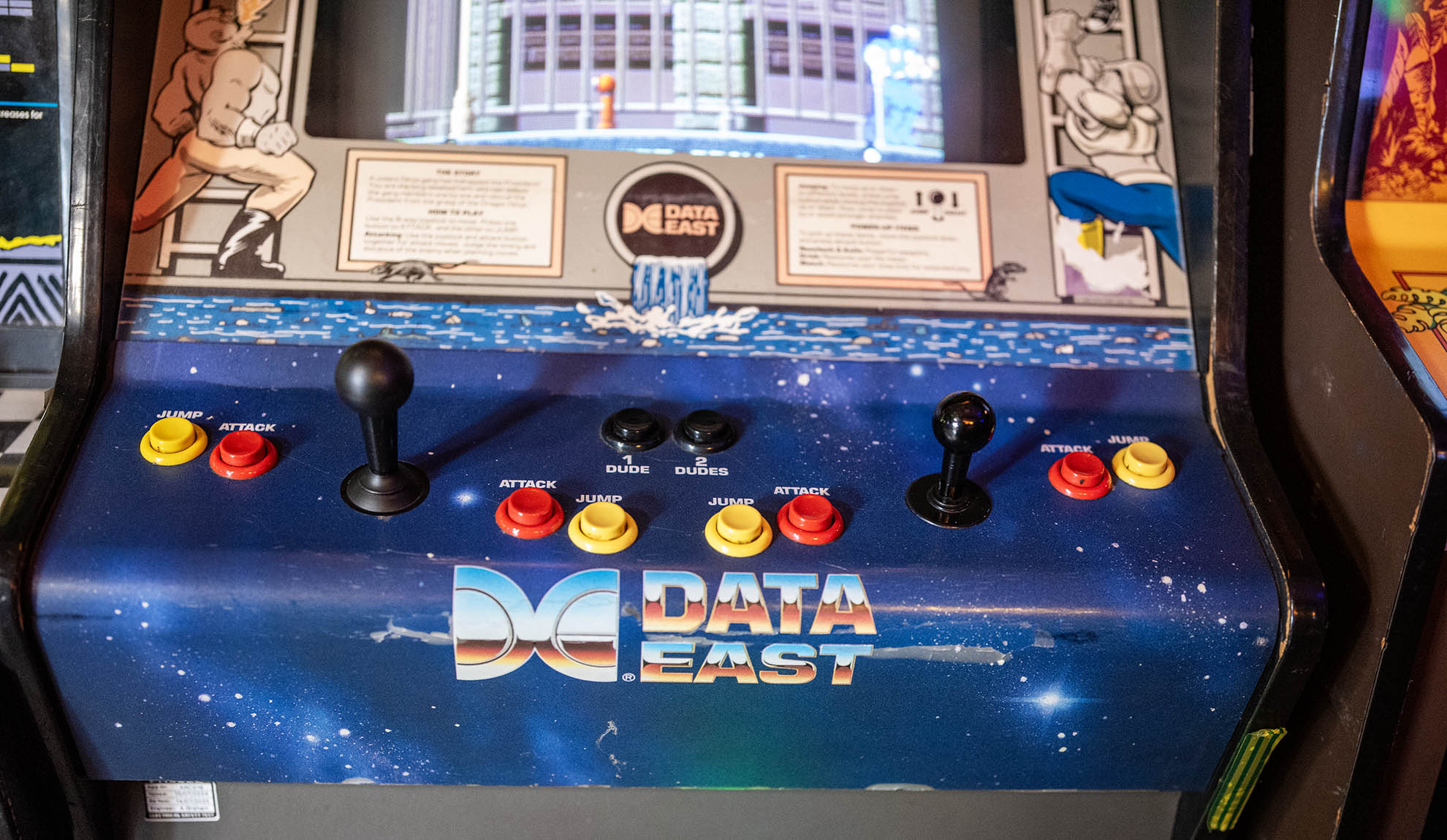 Combat across multiple levels with ninjas attacking