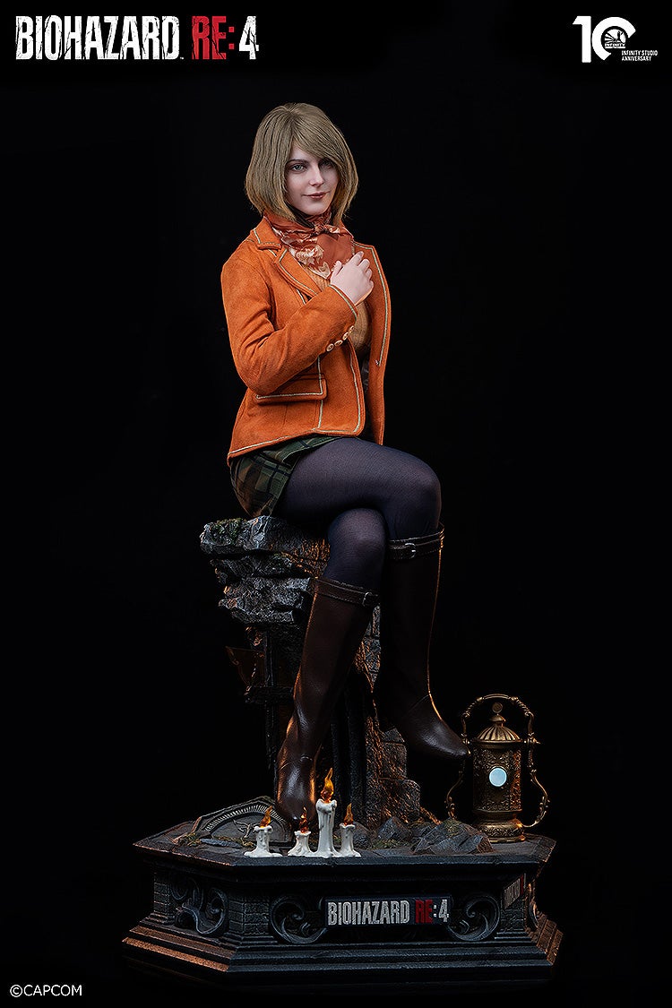 Ashley Graham figure front view