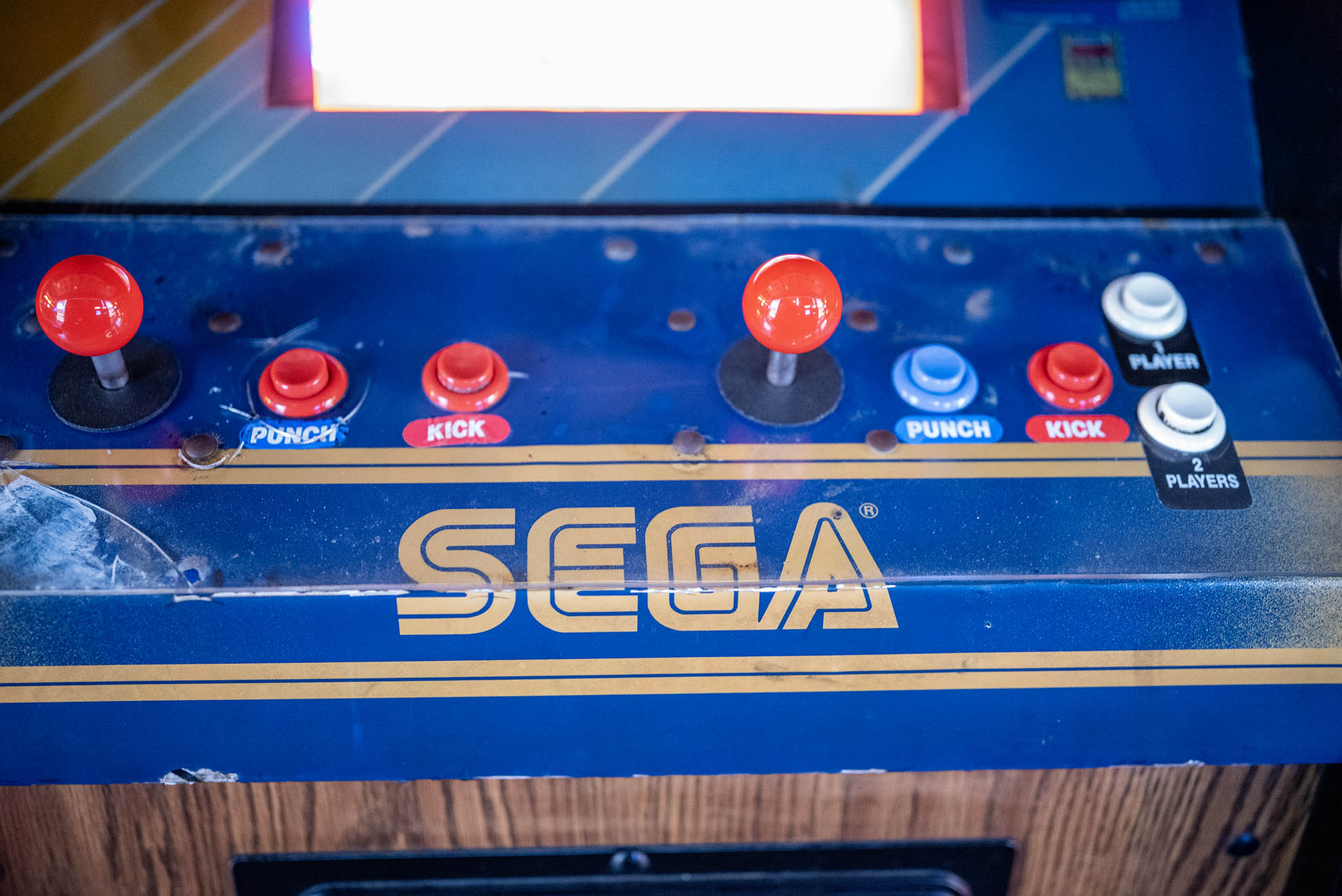 Wrestle War cabinet marquee and control panel